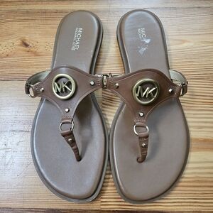 Michael Kors 8.5 MK Conway Tan Camel Brown Thong Sandals T Strap